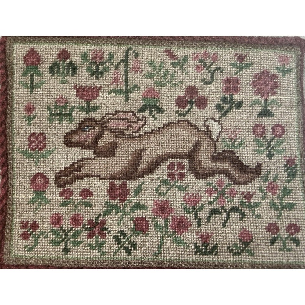 The Heart's Content Leaping Hare Sewing Scissors Pocket Cross Stitch Pattern OOP